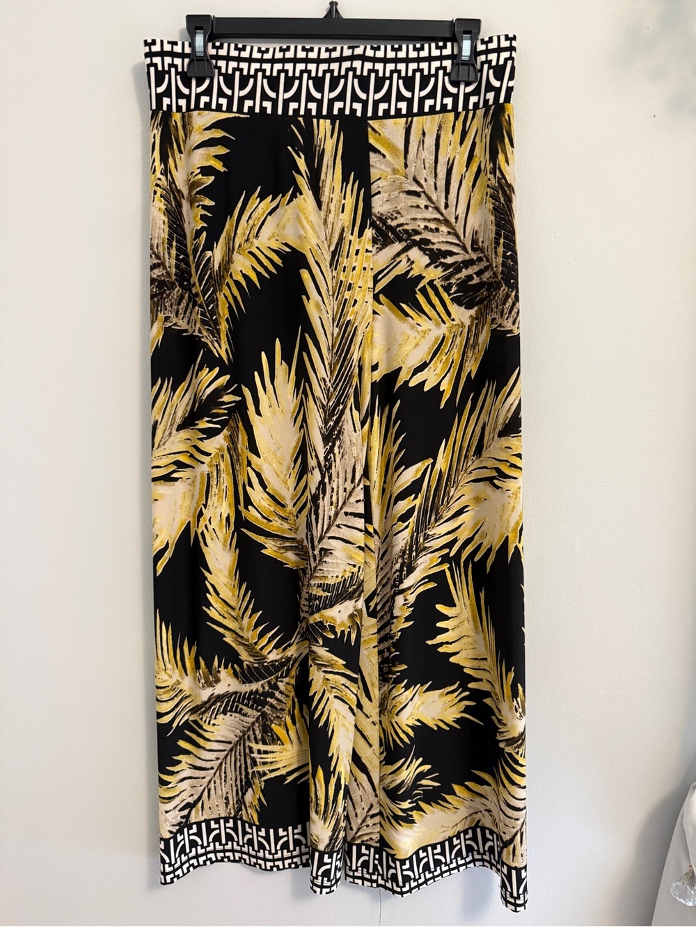 Black and Yellow Palm-Print Pants